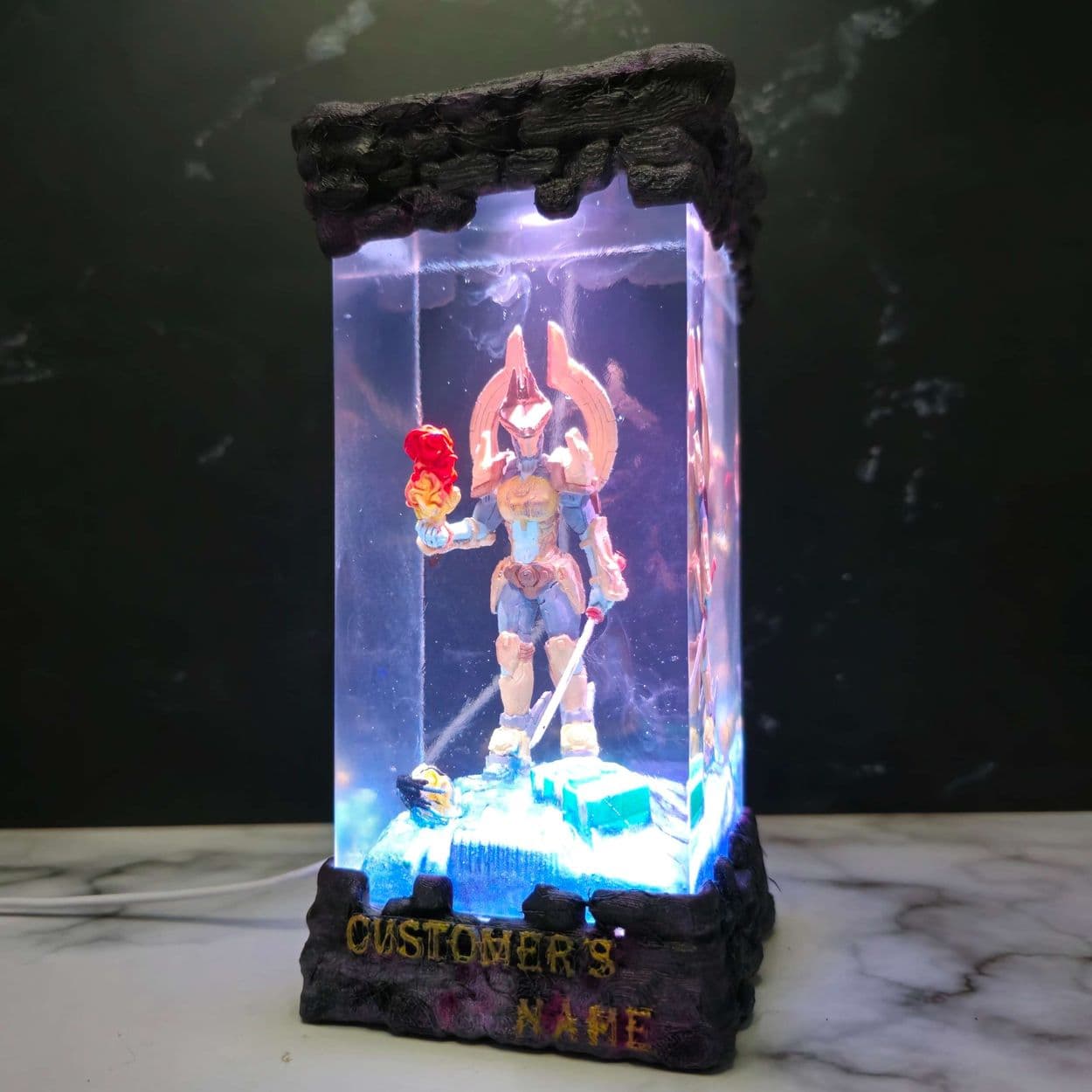 Tau Fighting Space Marines Warhammer 40k Resin Lamp - Resinartgift